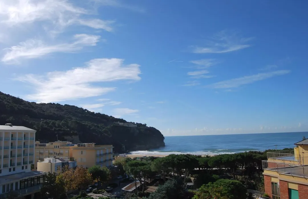A Casa Di Lidia B&B Gaeta-1