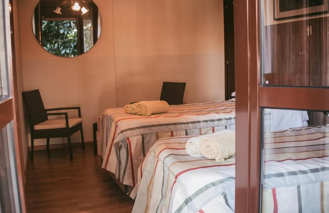 B&B Santa Monica-1