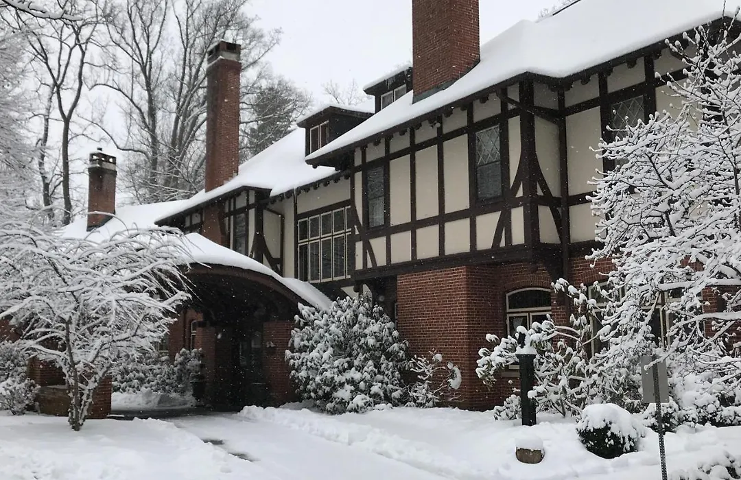 Gramercy Mansion-1