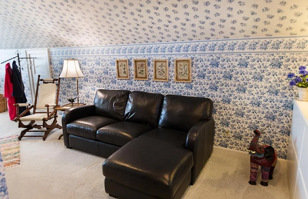The Timbrook Guesthouse-1