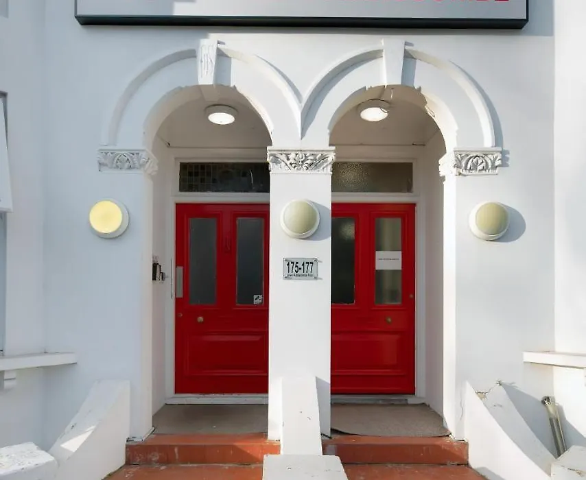 Flexistay Addiscombe Aparthotel-1
