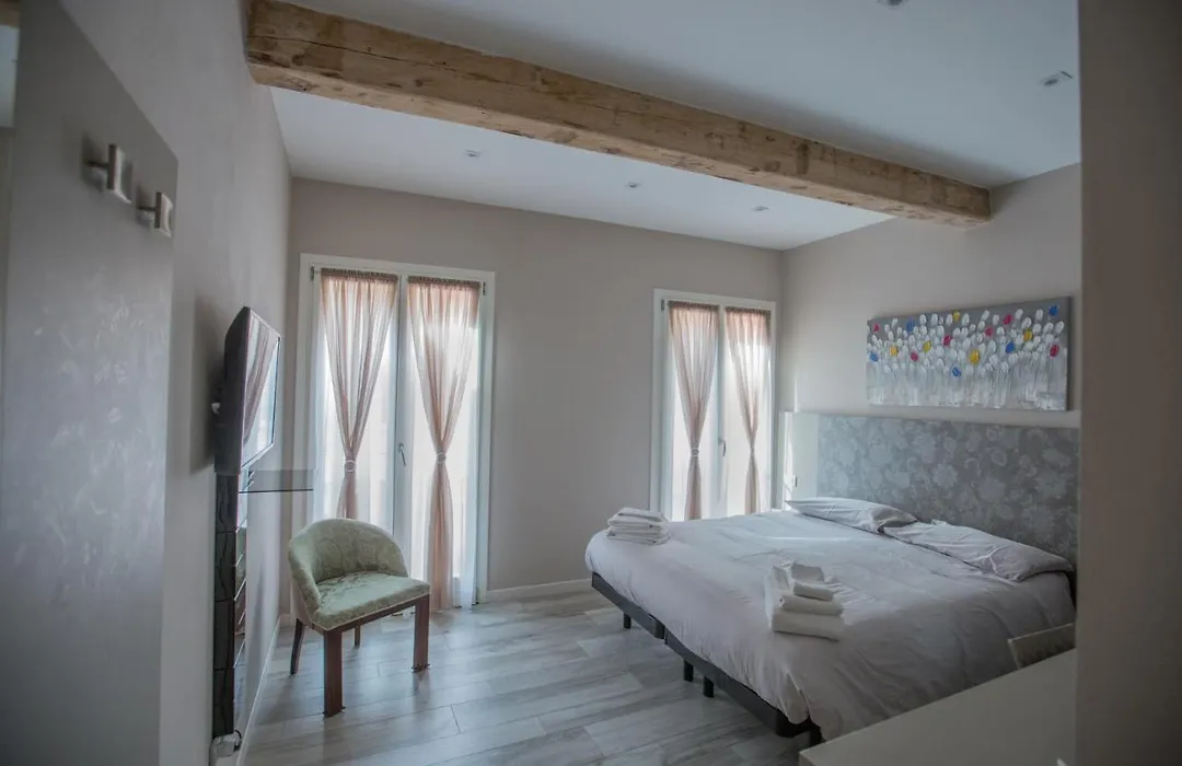 Lanterna Room&Breakfast-1
