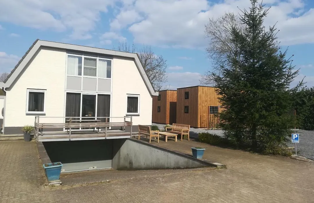 B&B Bovenweg-1