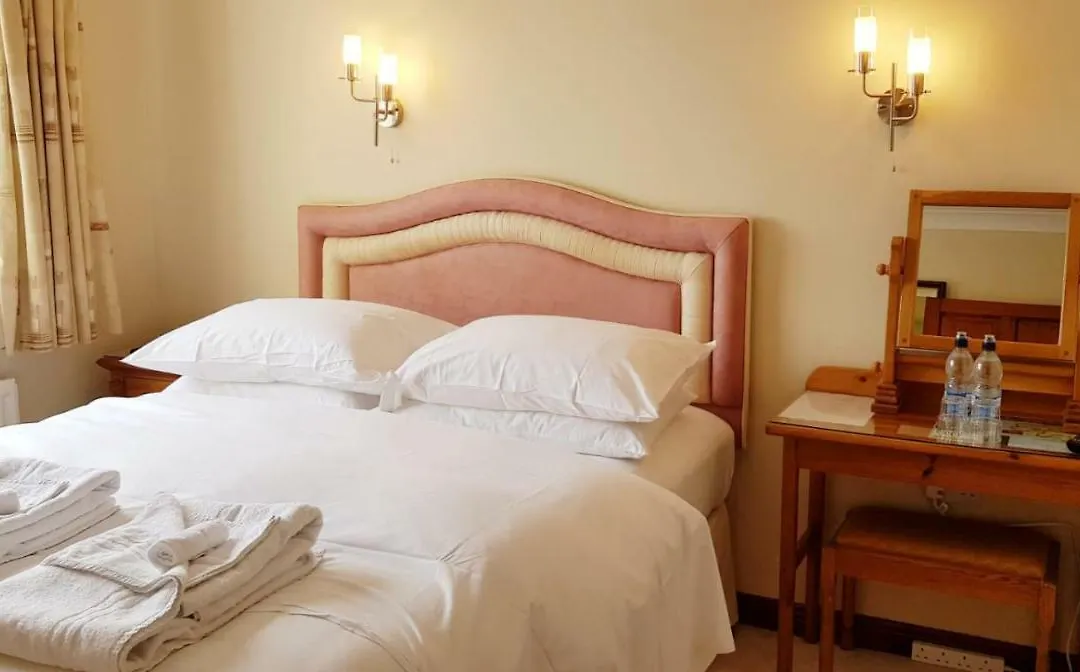 Claremount House B&B-1