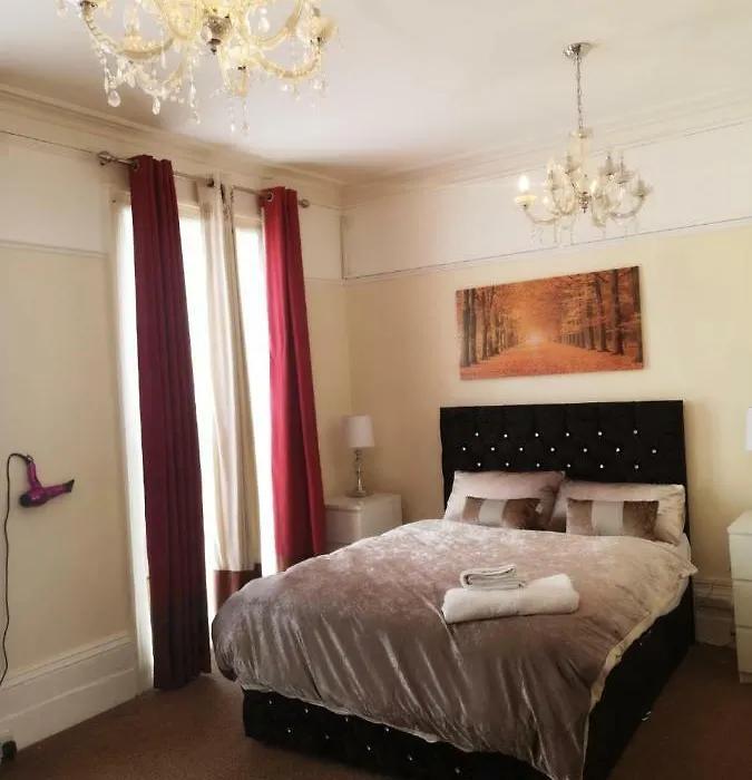 Red Carpet Guesthouse-1