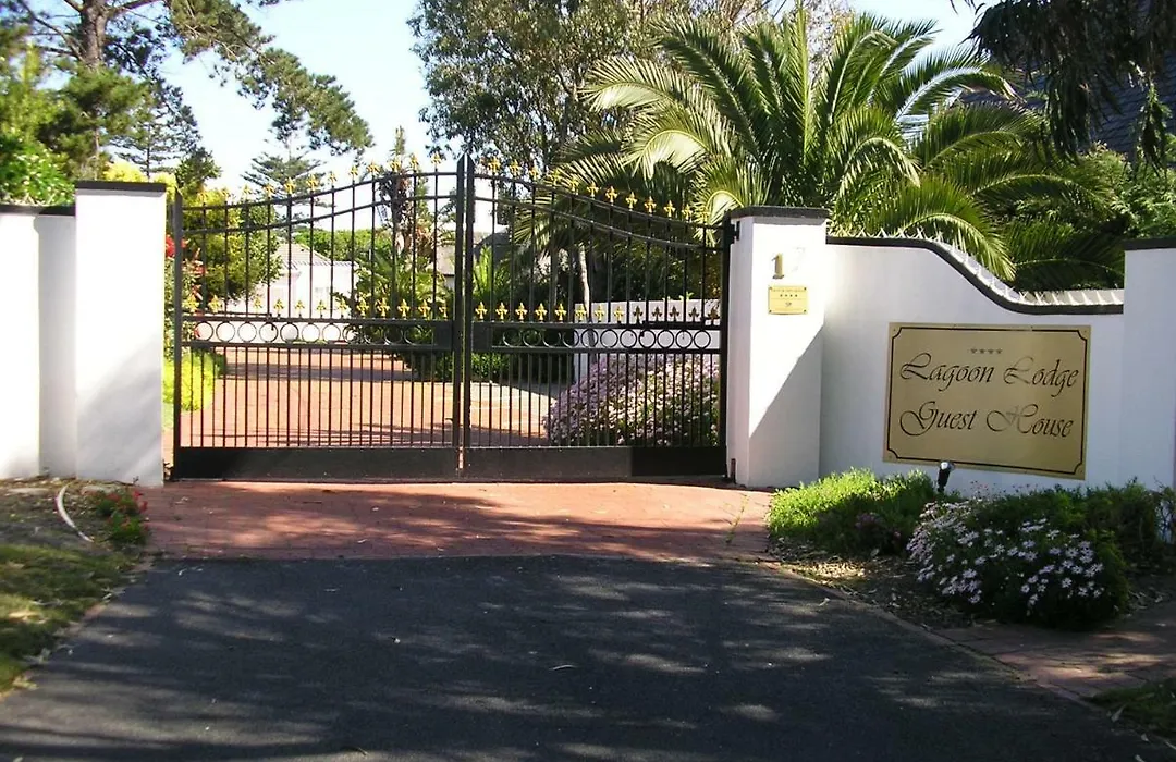 Lagoon Lodge-1