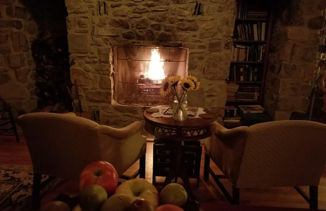 Hawk Mountain Bed & Breakfast-1