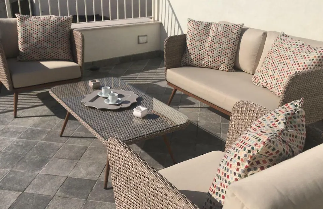 Estlevante B&B-1