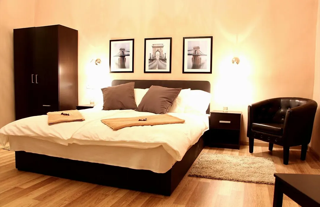 Budapest Ville Bed & Breakfast-1