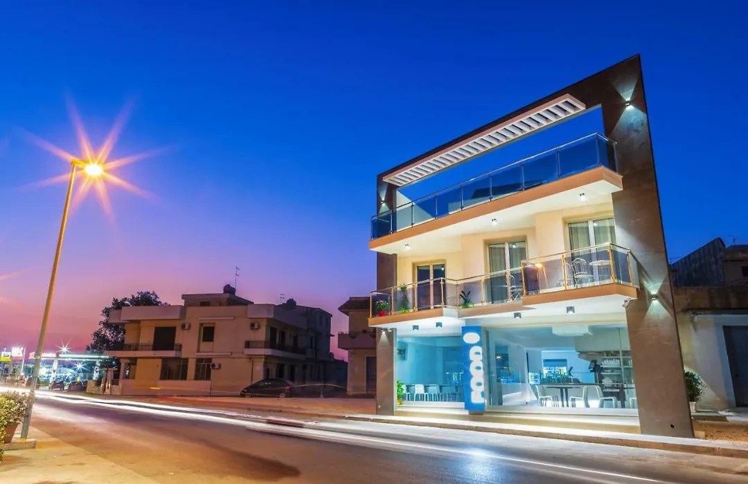 Mediterraneo Palace Luxury Affittacamere-1