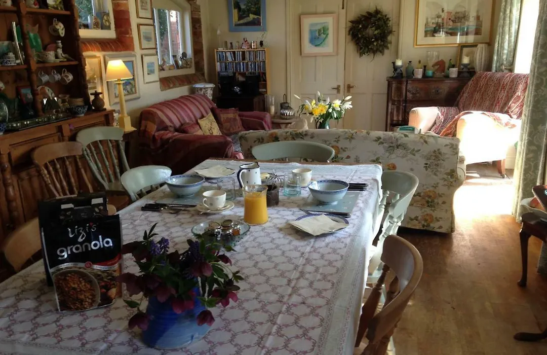 Garden Cottage B&B-1