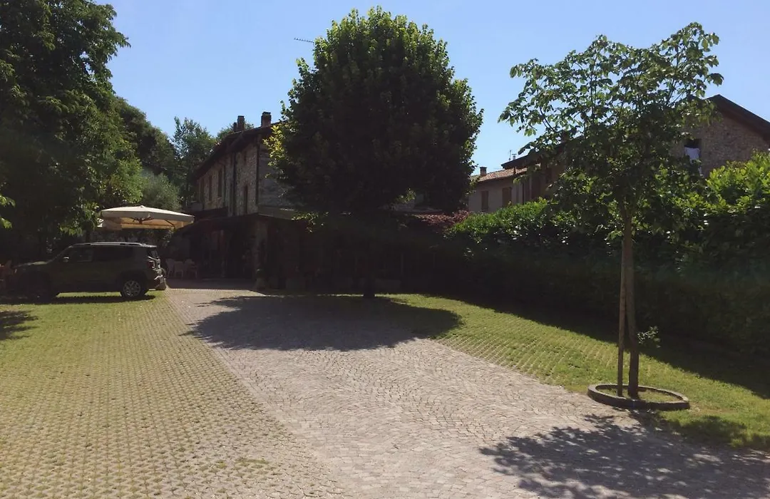 Foresteria Rustico da Bena snc-1