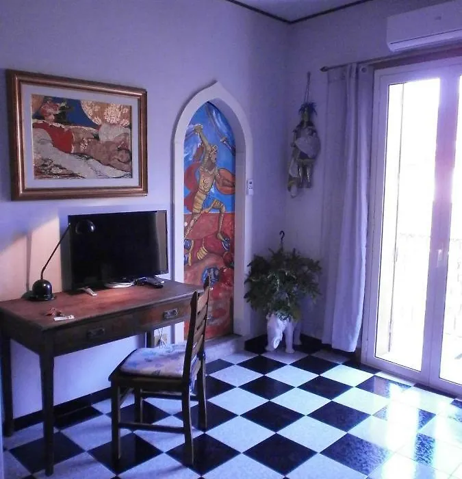 Salvone'S House B&B-1