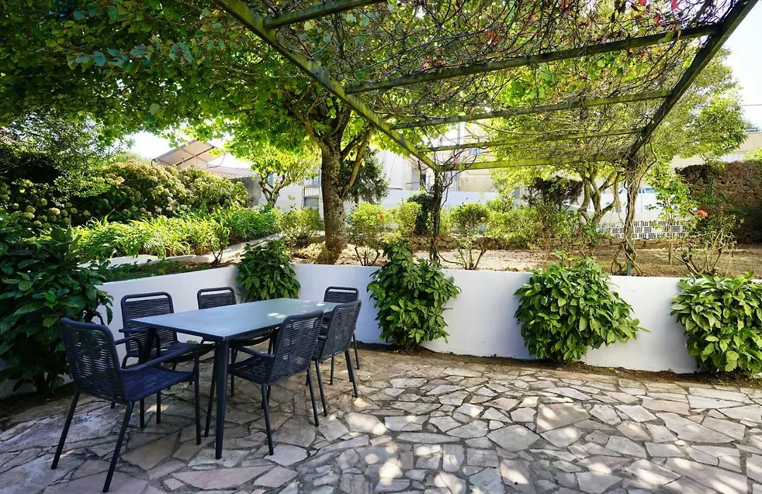 Comfy Sintra-1