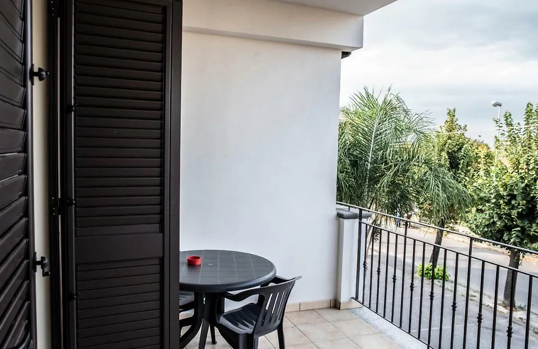 B&B Caravello-1