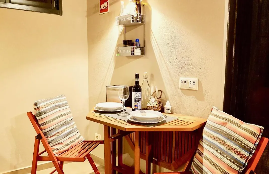 Gato Preto De Silves - Adults Only-1