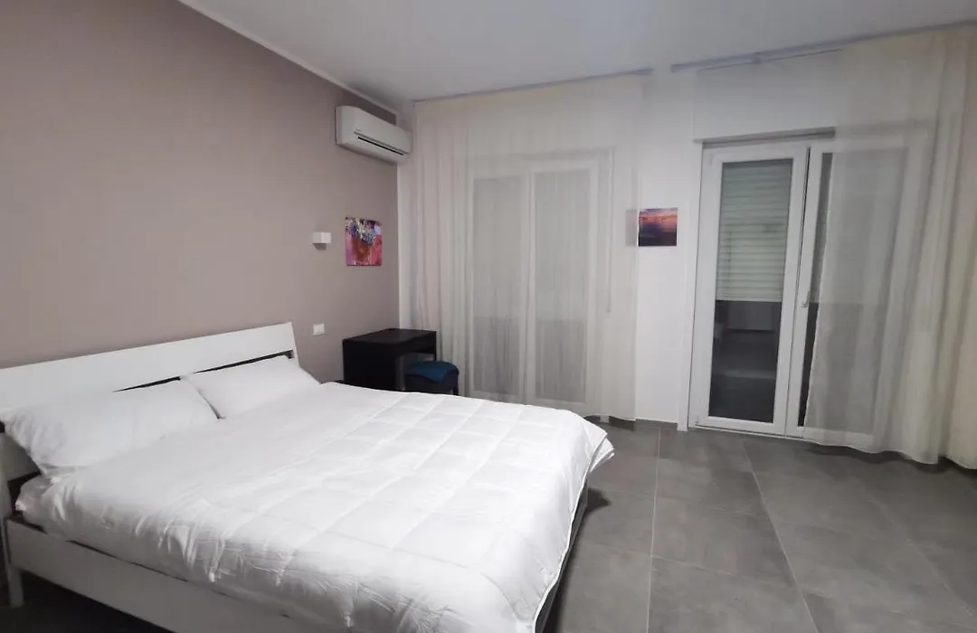 Cesare Rooms-1