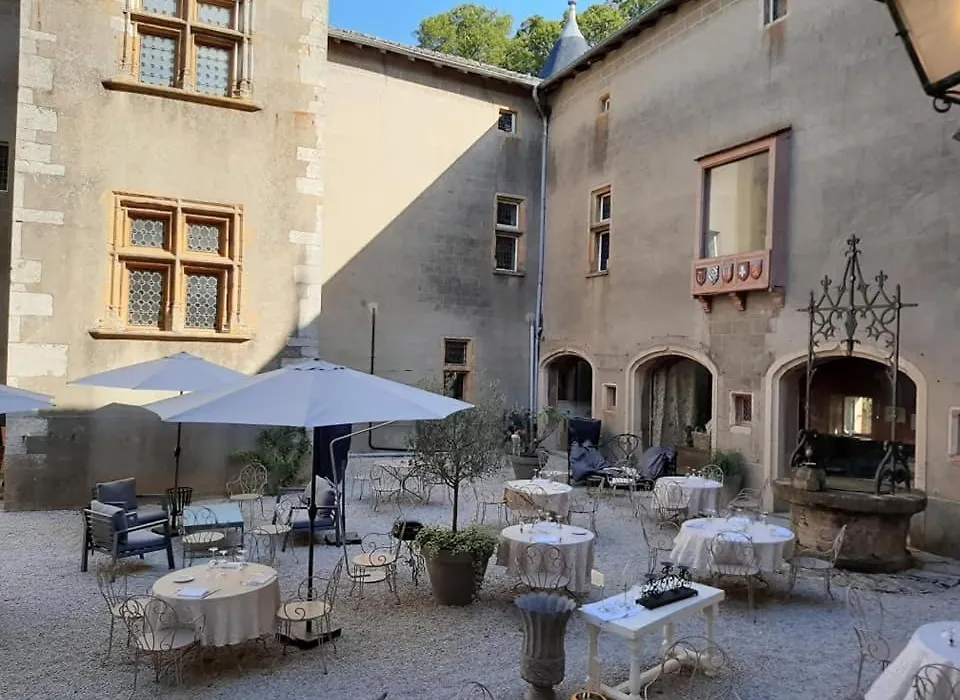Chateau De Varennes-1