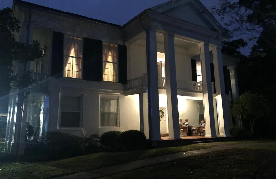 The Montgomery B&B-1