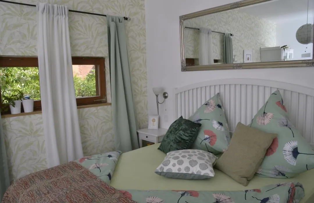Romantisches Bed&Breakfast Apfelstern-1