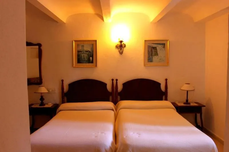 Hostal Los Pinos-1