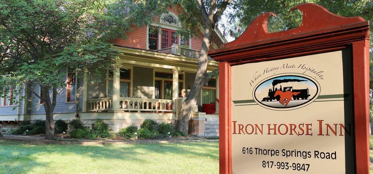Top 5 Bed and Breakfasts in Granbury, Texas(TX), United States