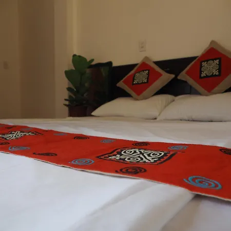 Be'S Home & Tours-2