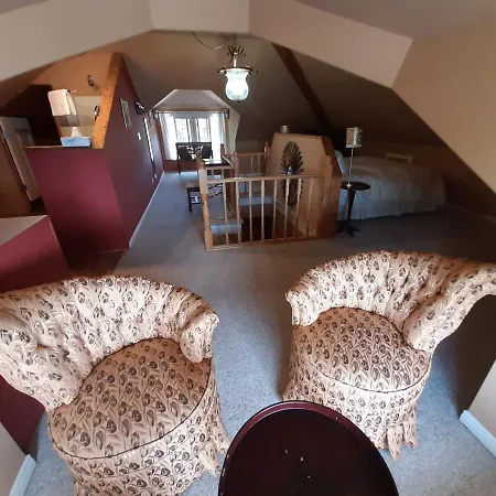 Stonewater Manor B&B-3