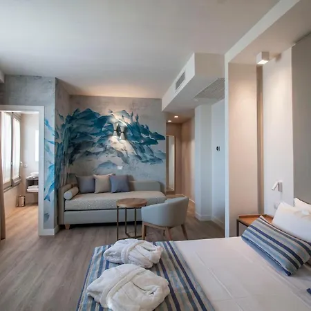 Aqua Boutique Hotel-3