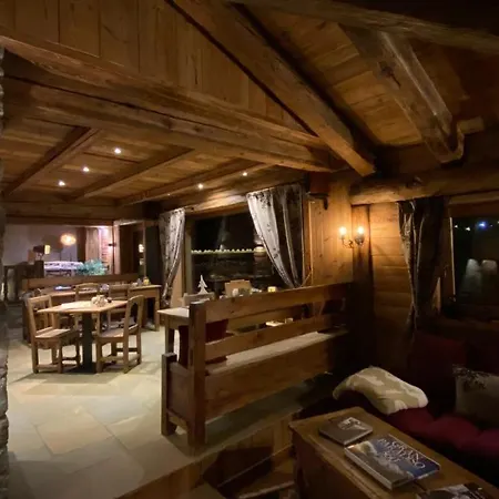 Les Trompeurs Chez Odette-3