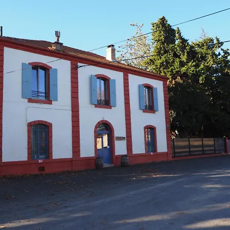 La Gare De Millas Chambres d'hôtes-2