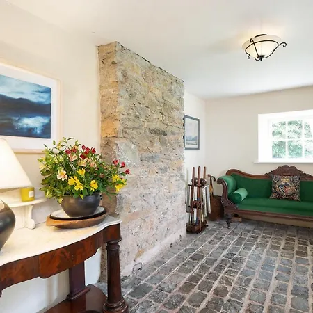 Kilmahon House, P25A973-2