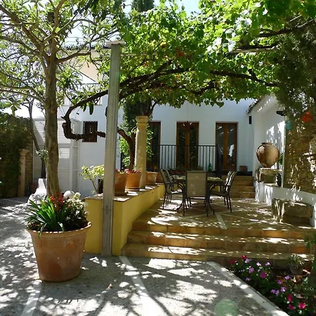 Salvatierra Guest House-3