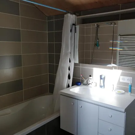 Chambre Chaleureuse chez l'habitant-3