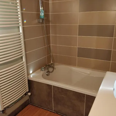 Chambre Chaleureuse chez l'habitant-2