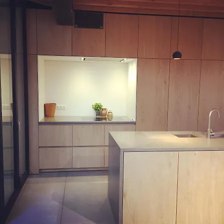 B Room-2