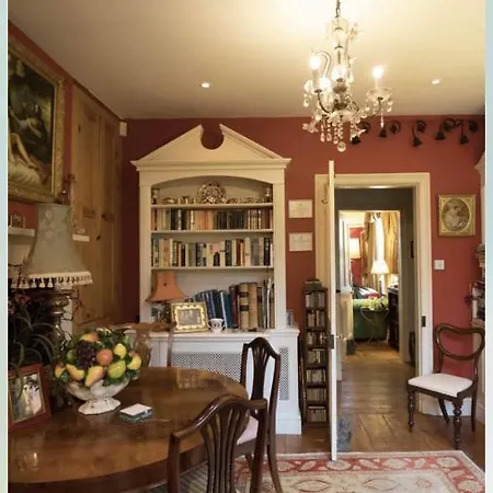 10 St James Villas-2