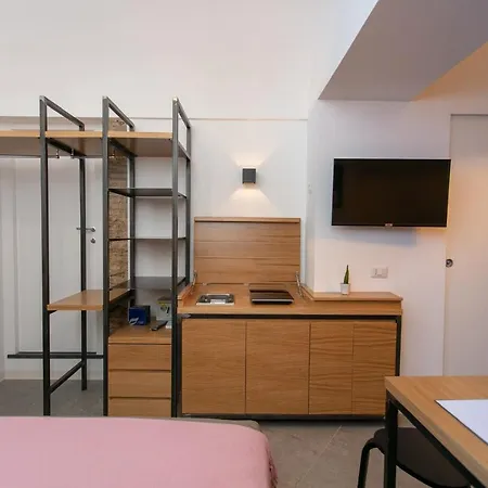 Bellamania B&B-2