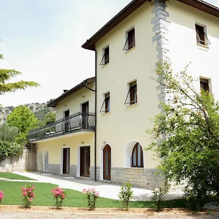 Villa Torbole-2