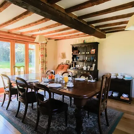 Three Ways Farmhouse B&B-3