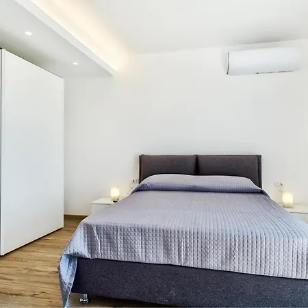 B&B Alusea-3