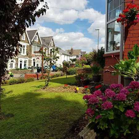 Ty Castell Guest House-3