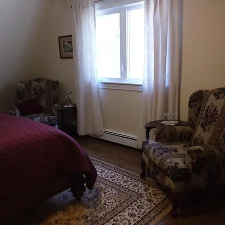 Chestnut Lane Bed And Breakfast-3