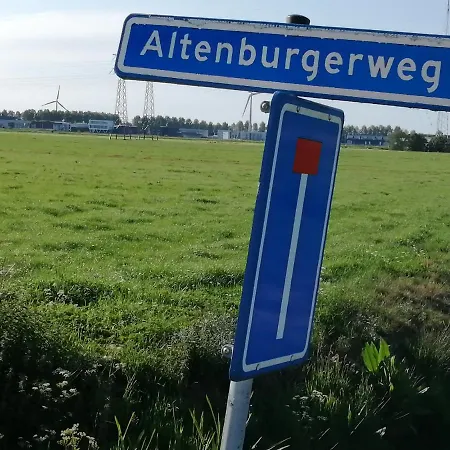 Altenburgpleats-2