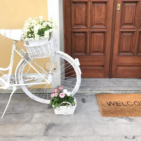 aMarti Suites B&B-2