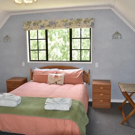 Creel House Bed And Breakfast-2