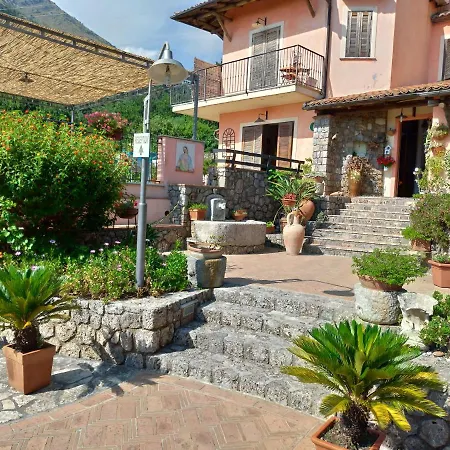Bed & Breakfast Laino-3