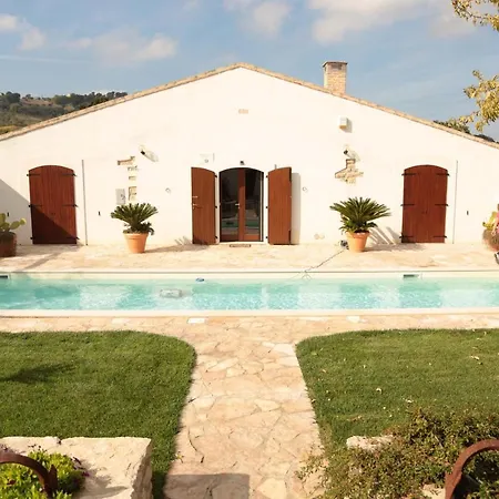 Villa Angiolina, Molise-3