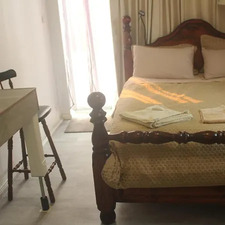 John Hunter B&B-3