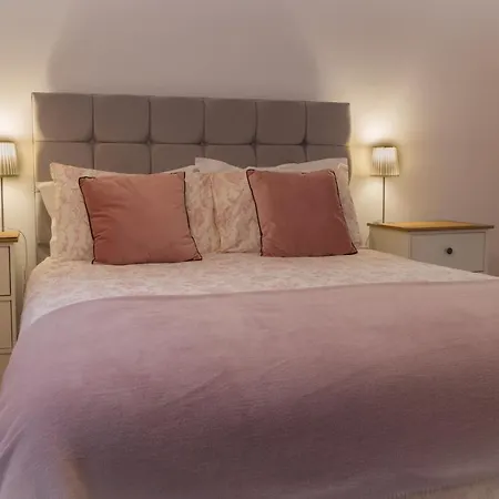 Blyth Lodge B&B-2
